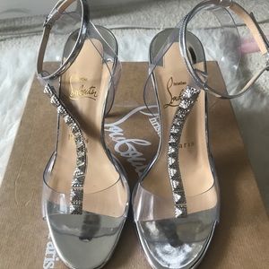 NIB Christian Louboutin Jamais Assez t-strap 36.5